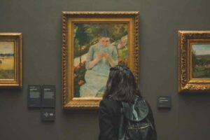 managing an art collection